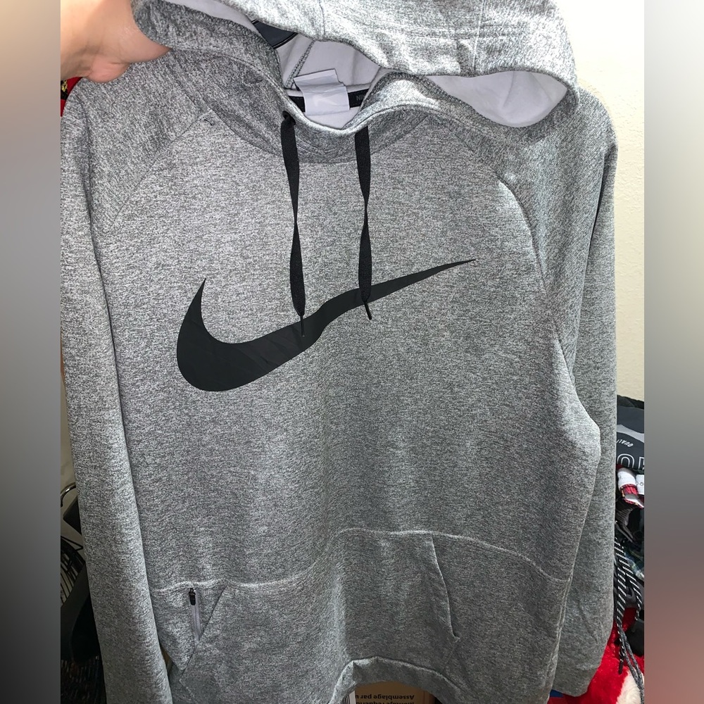 mens nike therma fit pullover hoodie tall size Xl